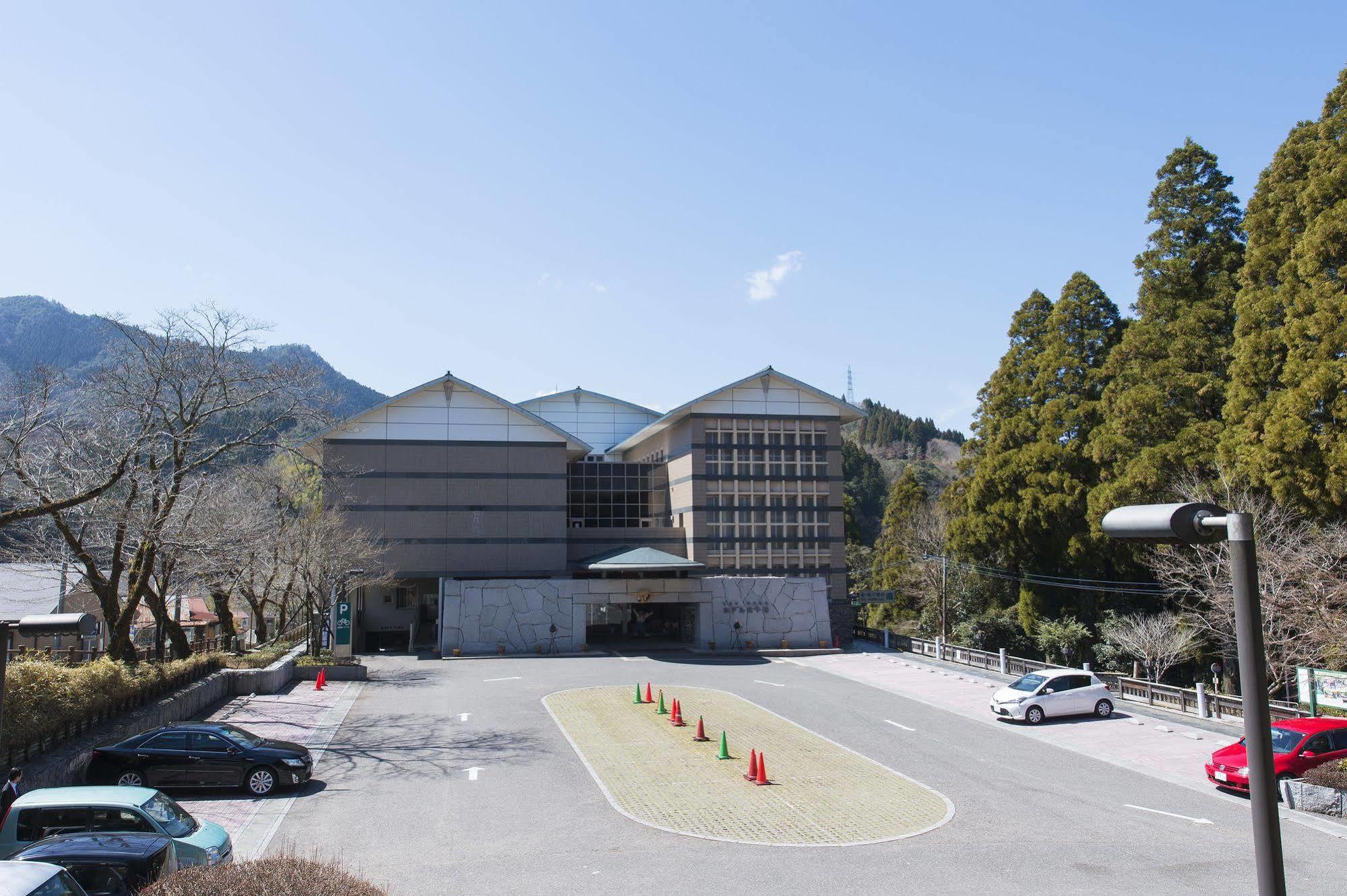 Hotel Takachiho Buitenkant foto
