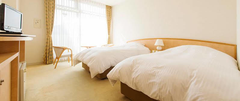 Hotel Takachiho Buitenkant foto